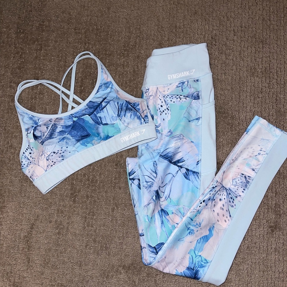 Gymshark floral set size medium